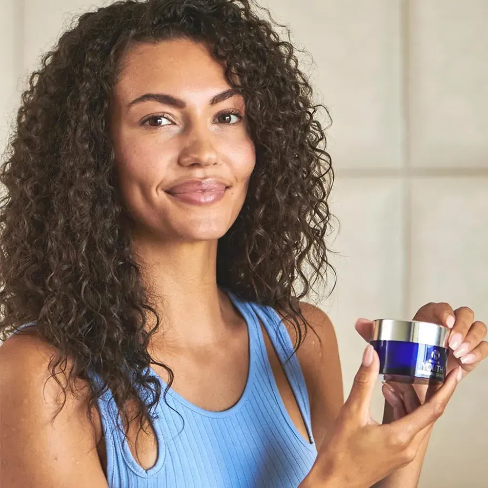 Інтенсивний крем для омолодження iS CLINICAL  Youth Intensive Creme