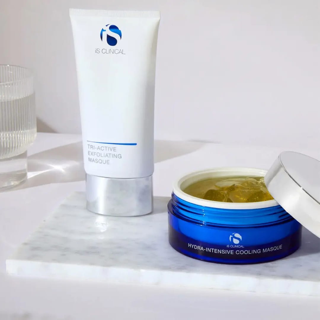 Набір для SPA-догляду за шкірою iS Clinical Smooth & Soothe Clinical Facial