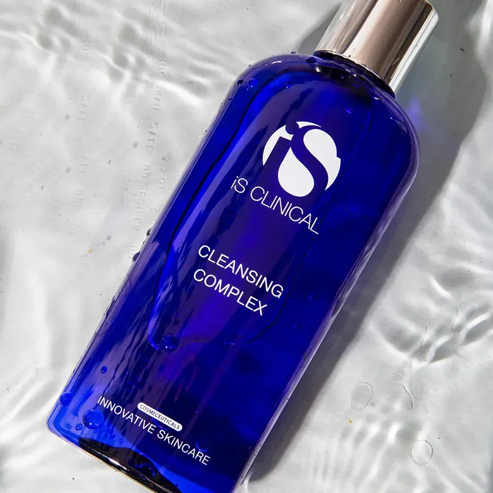 Гель для вмивання очищувальний для всіх типів шкіри iS CLINICAL Cleansing Complex