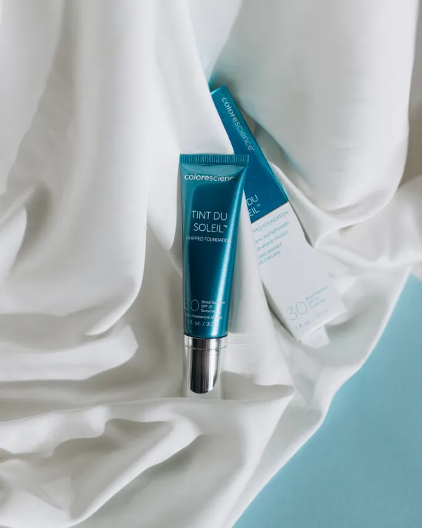 Тональна основа вирівнююча з SPF 30 Colorescience Tint Du Soleil Whipped Foundation, 30 мл