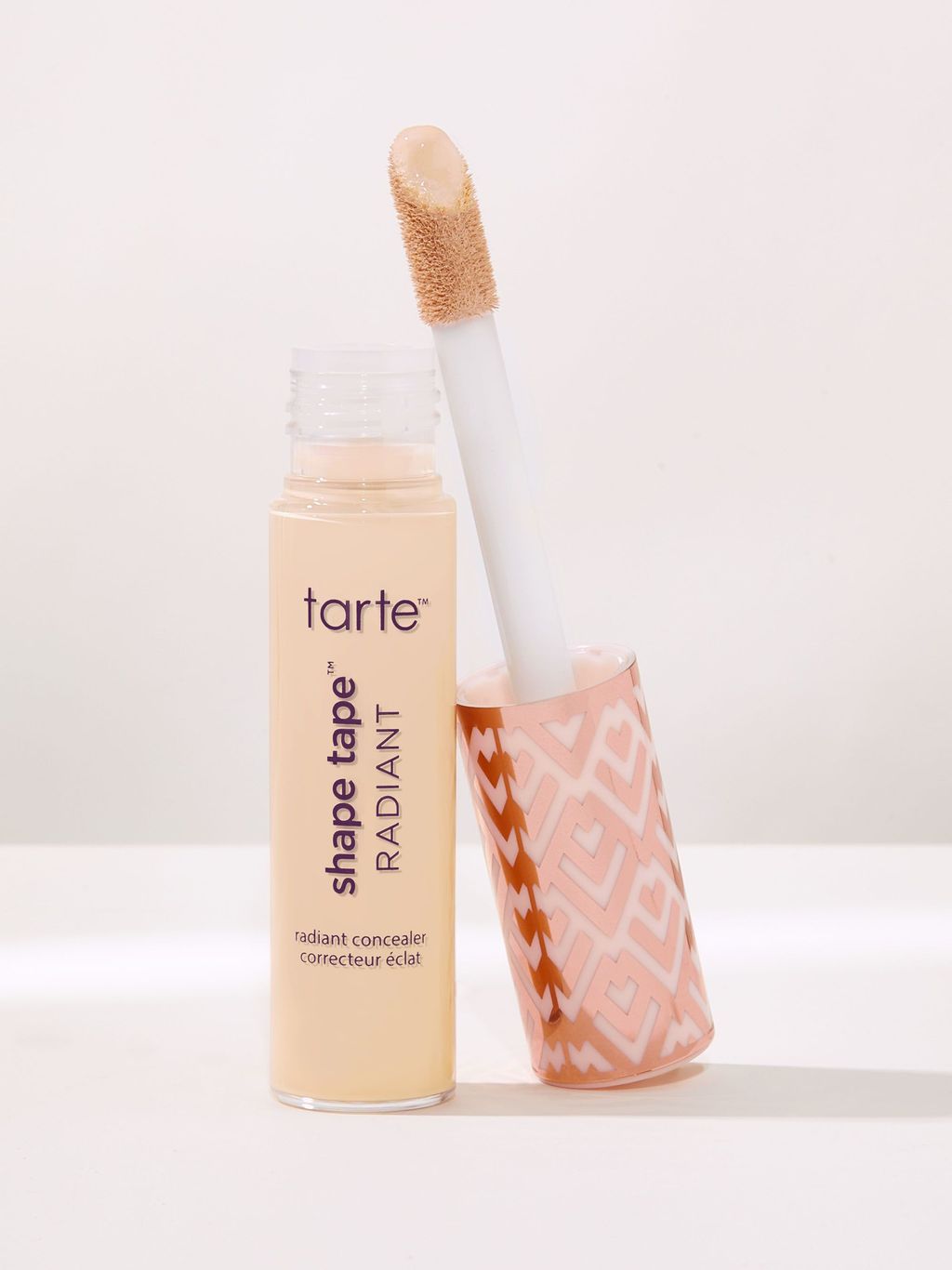 Консилер Tarte Shape Tape Radiant Concealer - 12B fair beige