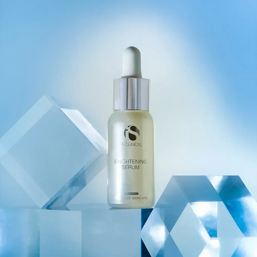 Сироватка освітлююча iS CLINICAL Brightening Serum