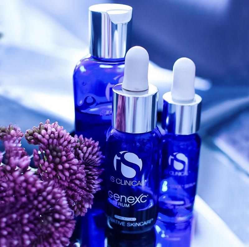 Сироватка антивікова з вітаміном C для обличчя iS CLINICAL GeneXC Serum