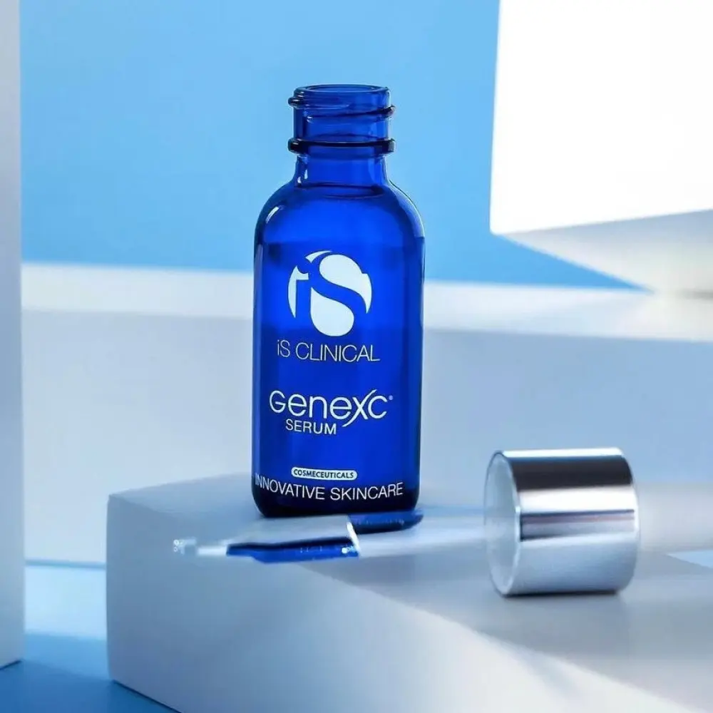 Сироватка антивікова з вітаміном C для обличчя iS CLINICAL GeneXC Serum