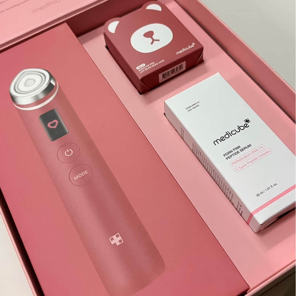 Набір святковий MEDICUBE Booster Pro Holiday Special Edition