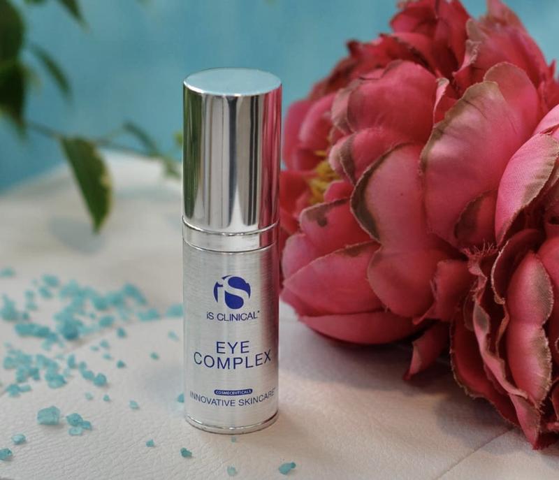 Крем для шкіри навколо очей з ретинолом iS CLINICAL Eye Complex, 15 г